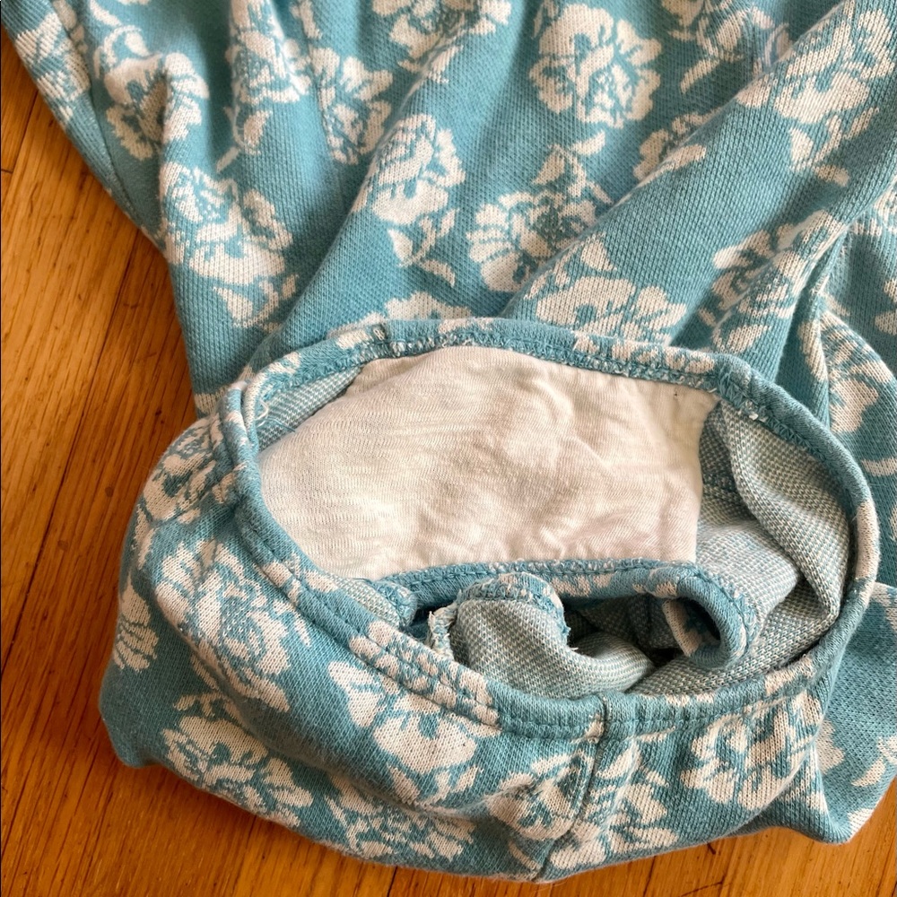 50s Vintage Catalina Blue and White Rose Knit Bathing Suit - Picture 9 of 10